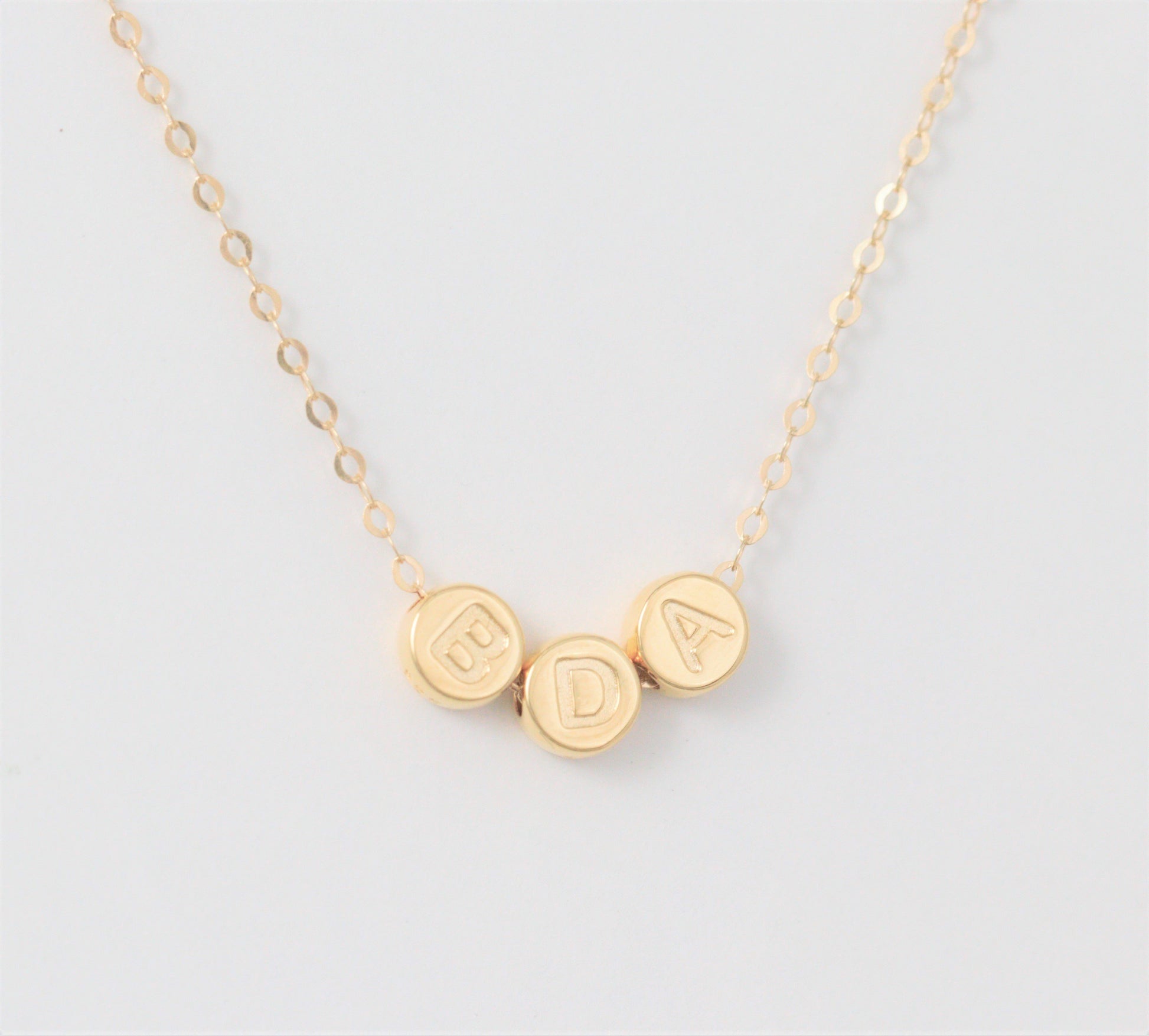 Gold Mothers Necklace, Personalized Initial Jewelry – Sprig Jewelry